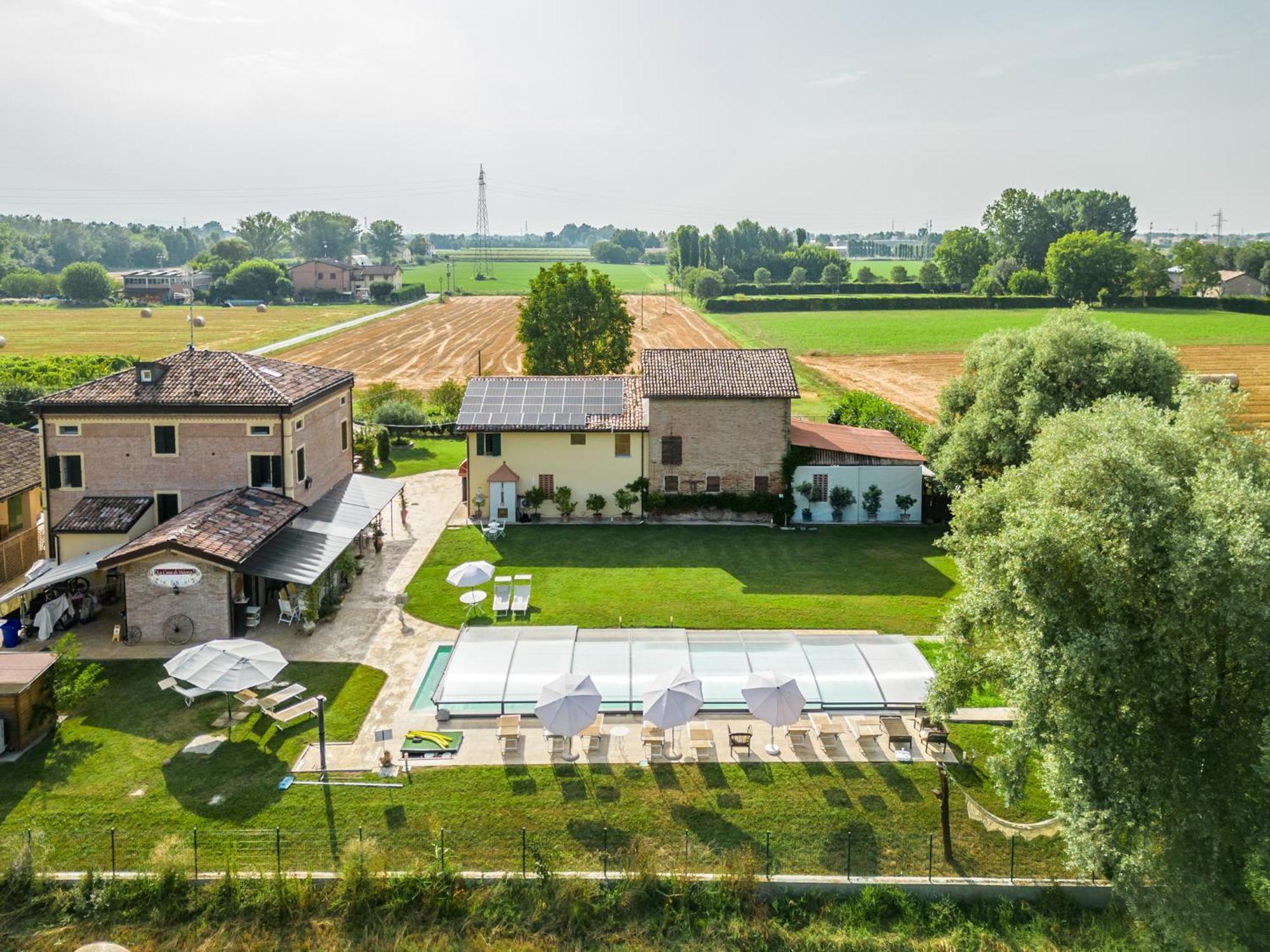 La Casa Di Valeria - Modena Panzió Kültér fotó