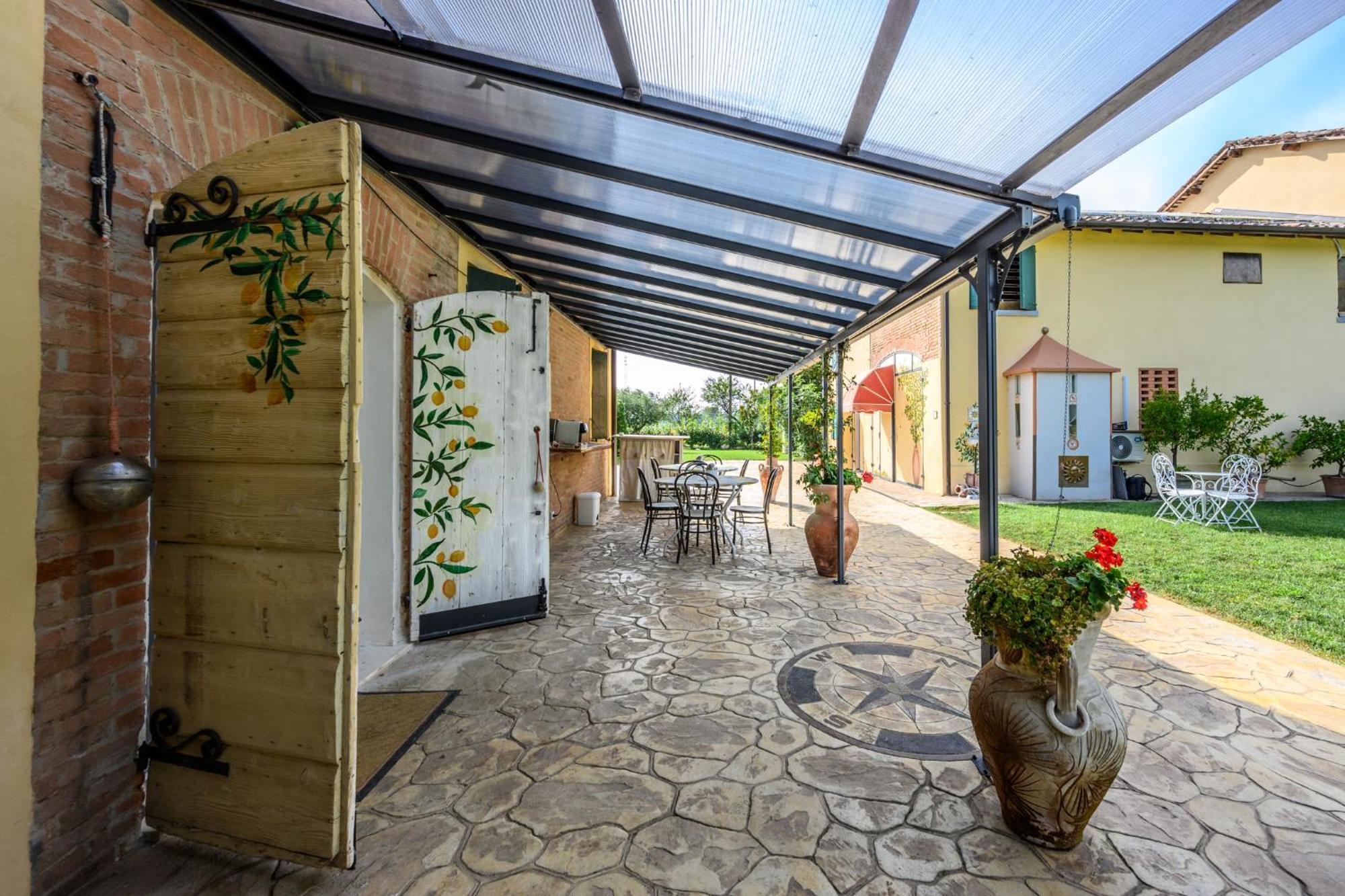 La Casa Di Valeria - Modena Panzió Kültér fotó