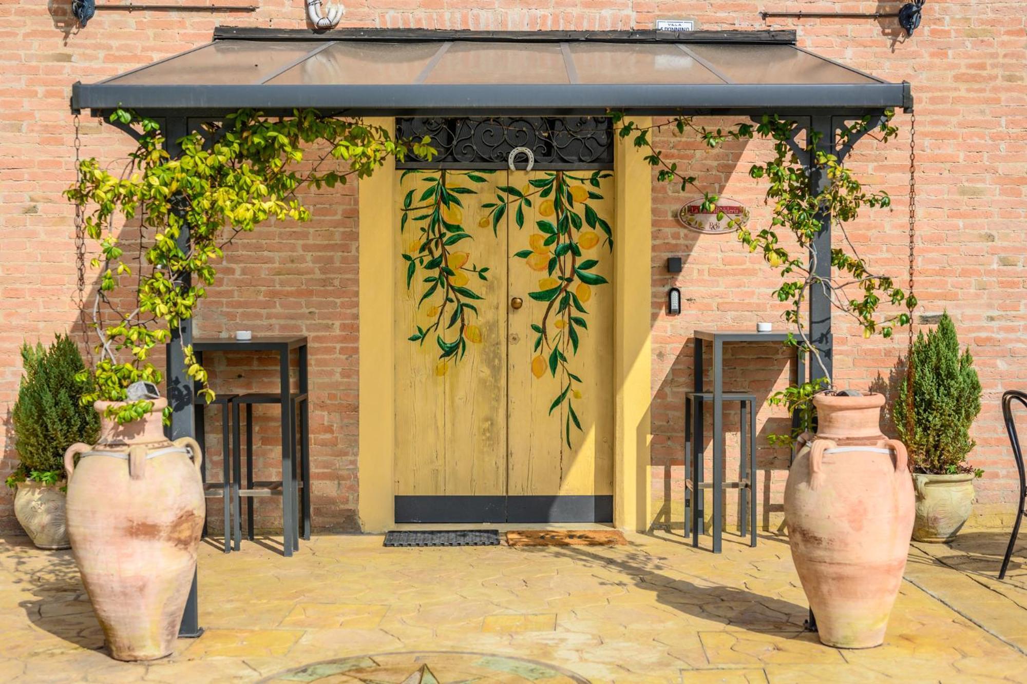 La Casa Di Valeria - Modena Panzió Kültér fotó