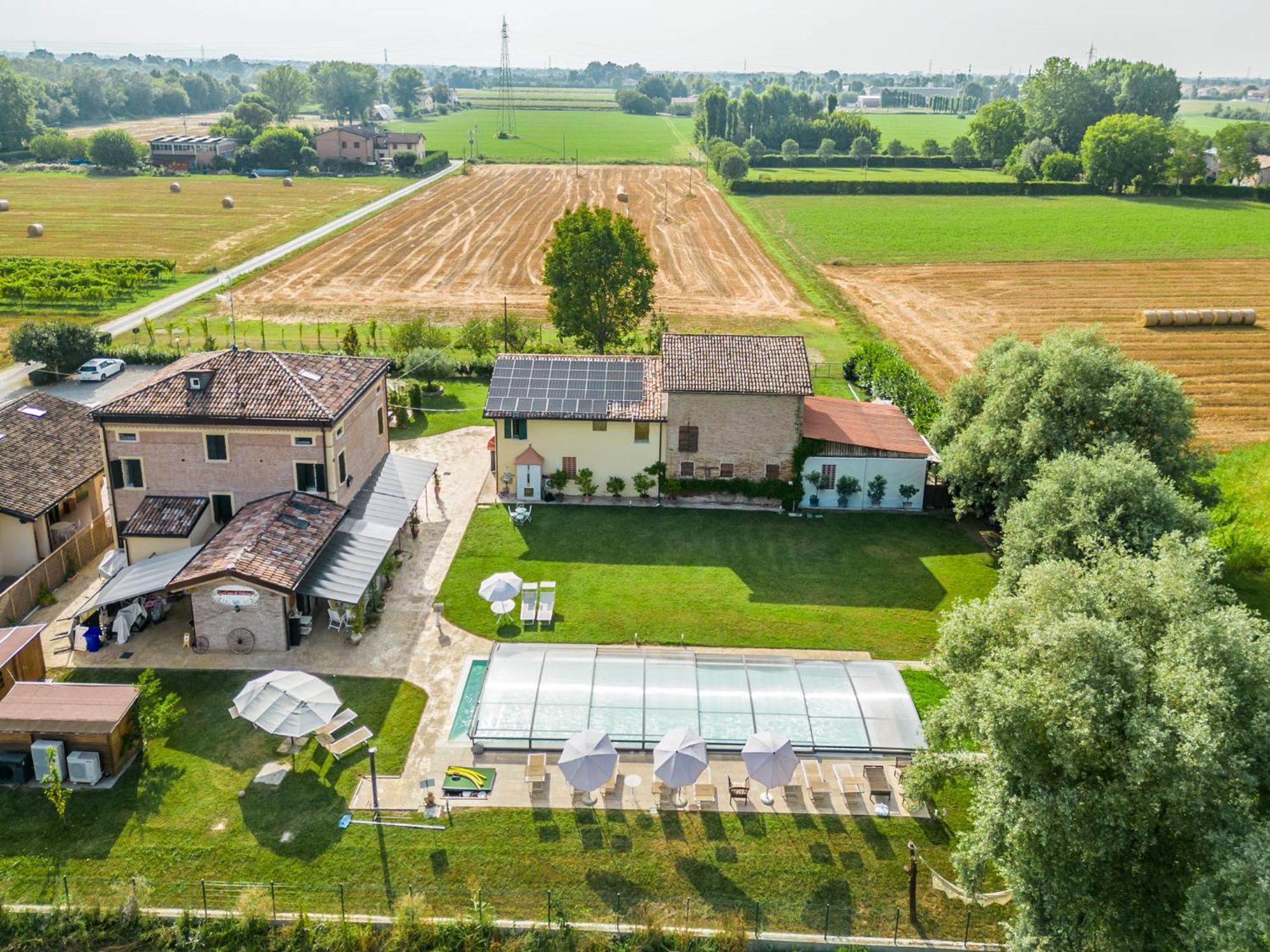 La Casa Di Valeria - Modena Panzió Kültér fotó